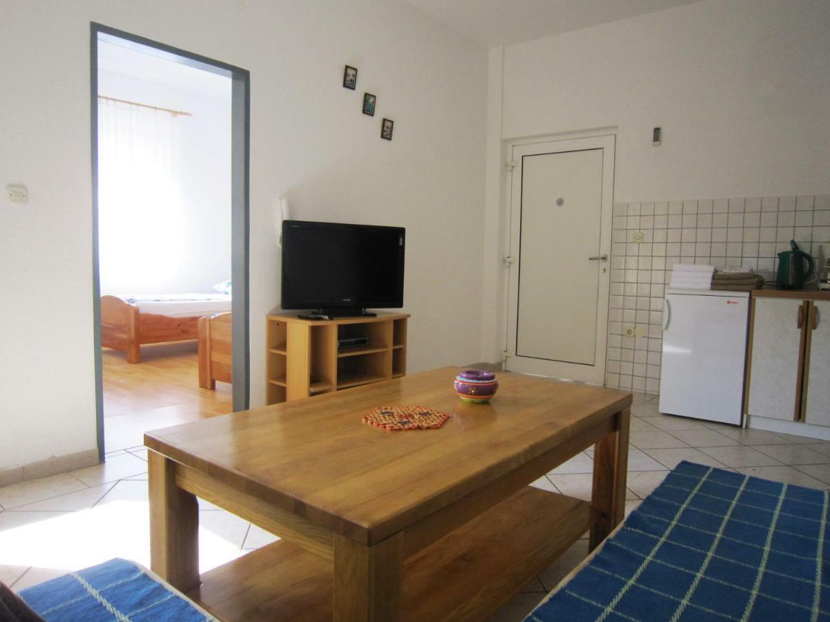 Apartments Milic Vodice Bagian luar foto